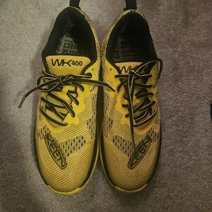 Used Keen Men's WK400 Yellow Black 10.5 Athletic Shoes